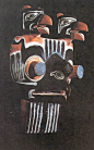 列维-斯特劳斯的面具之道中提到的考维尚人的斯瓦赫威Sxwaixwe面具。