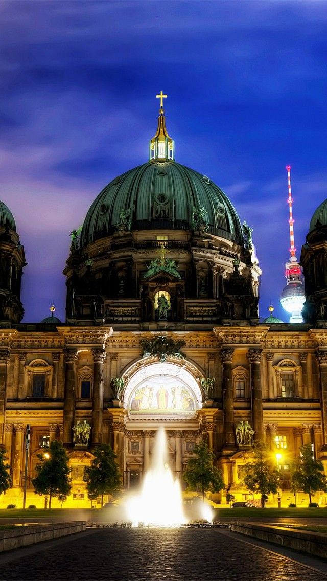 Berlin Cathedral in ...