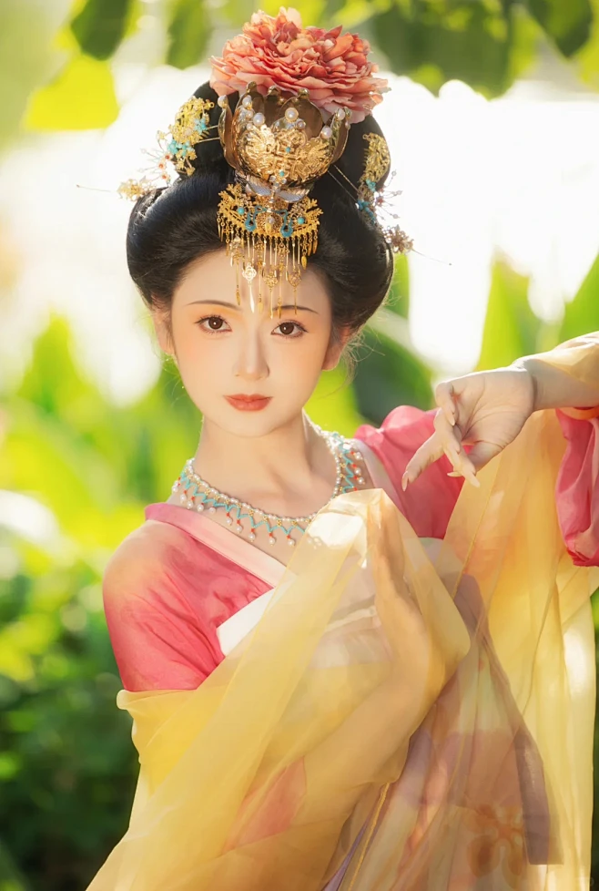 美人欲醉朱颜酡～ - 小红书