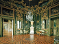 欧洲 宫殿  洛可可  风格 桃红柳绿  流光溢彩的用色设计很大胆
