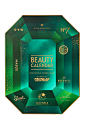 其中包括图片：The Best Beauty Advent Calendars for Christmas 2023