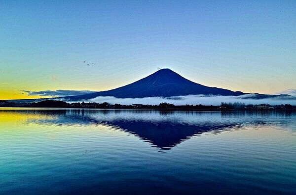 不同时刻下的富士山。丨来自日本摄影师Ki...