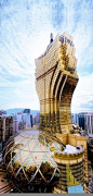 Grand Lisboa (Macao) - 261 Metros.