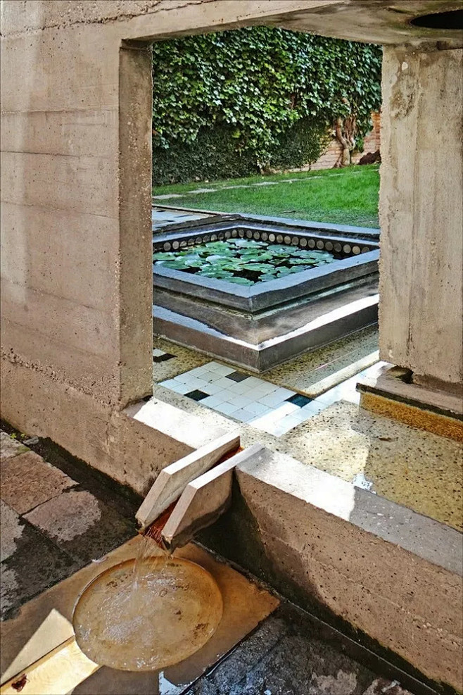 斯卡帕：奎里尼基金会及庭院