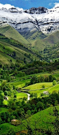 Valle del Pisuena, Spain