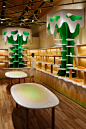 日本东京充满生命能量的MOMOM奶制品零售店空间设计