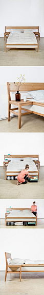 荷兰设计师Mieke Meijer设计出这款床头桌和床连在一起的混合一体床——Bed Blend，有了两个床头桌的床，就不用再额外买床头柜。