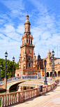 塞维利亚标志性建筑，是摩尔复兴时期建筑的缩影，被誉为西班牙最美丽的广场之一。视觉中国