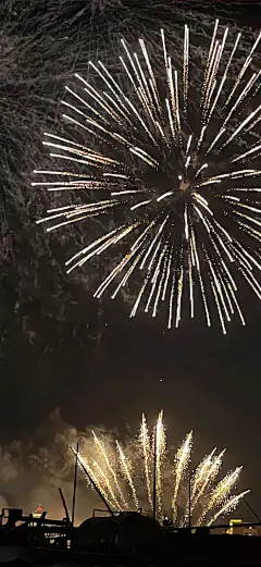 氛围感烟花壁纸