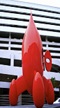 Giant Red Rocket: 