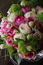 rose, ranunculus, hydrangea, fritillaria and viburnum | Fleurs   玫瑰，毛茛，绣球，绣球花贝母