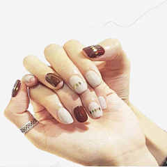 Tong💍NEXT采集到美甲素材