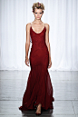 Runways Looks Make for Cool Br... | Amanda时尚笔记同样以晚礼服的设计著称的美国时尚品牌Oscar de la renta在14春夏纽约时装周上推出的这款连衣裙也是理想的婚纱款式。Full Skirt的设计是本季的流行趋势之一，短款上衣也是正in的潮流之选。