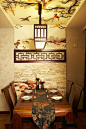新中式140平三居房屋餐厅餐桌灯具背景墙装修效果图