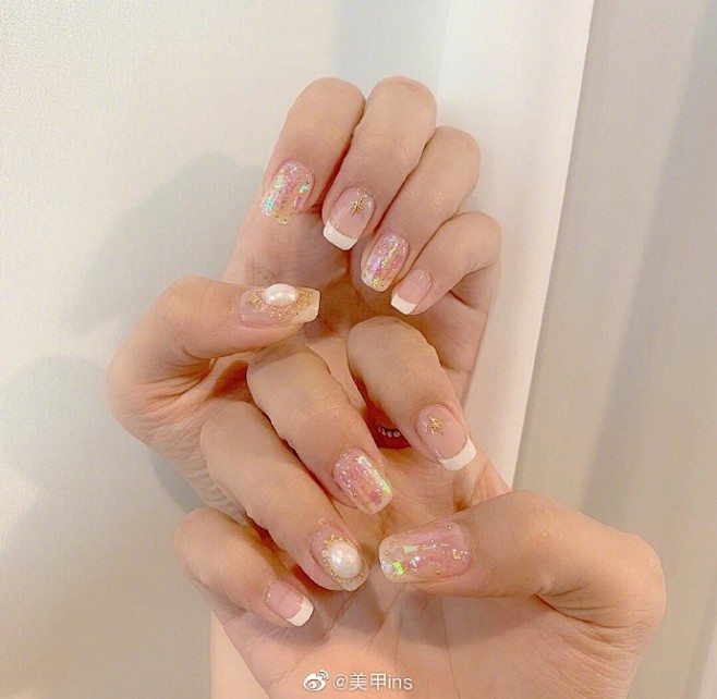 一组✨✨✨的美甲
Ins:nail.bo...