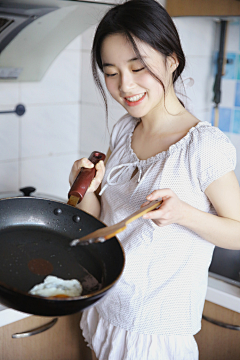 妮昵呢采集到Beautiful Girls