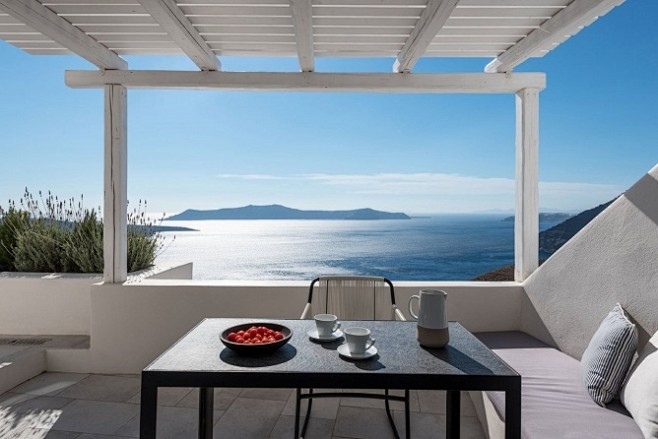 爱琴海的民宿就应该像这样，像天堂般的宁静...