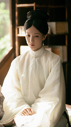 剧照-花瓣网|陪你做生活的设计师 | 玉楼春-孙有容-乔欣饰