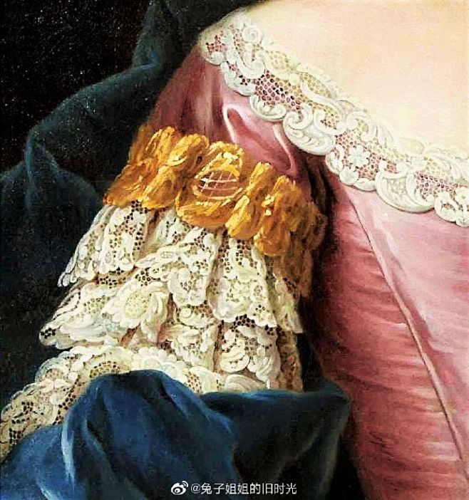 艺术 | 油画
精致的蕾丝衣袖细节～
t...