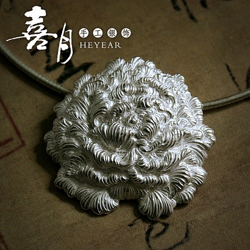 喜月手工浮雕富贵牡丹 吊坠