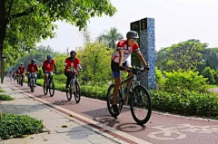 yilisabay采集到跑步道
