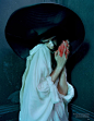 时尚摄影大师Tim Walker时尚大片《幽灵》Love杂志2015年春夏刊
