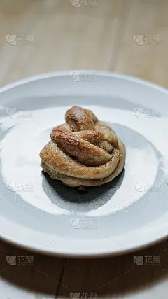 盘上粘馍