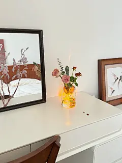 把落日和鲜花都装进卧室里 - 小红书