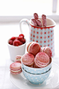 raspberry and pink peppercorn macarons