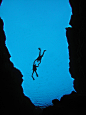 Divers in silfra by stebbisveins on Flickr.