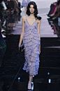 说起 #低调柔和的丁香紫#  Armani SS 2016这季就把紫色做的出神入化（P1➕P2）-  复古优雅 冷艳高贵  ​​​​