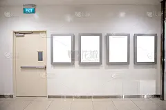 数字媒体商场空白广告牌，公共商业与乘客的空白广告牌，产品广告设计的招牌