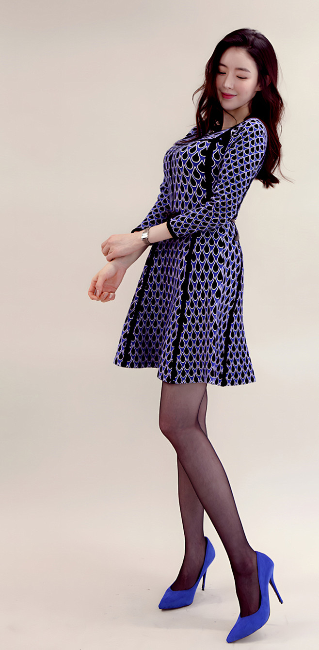 蓝碎花裙 美女Cr#疯狂颜控 (2)