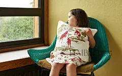 春水般的温柔情怀！凯茜·绮丝敦 (Cath Kidston) 2014春夏新品Lookbook，柔美玫瑰×奶油色彩延续复古风情_家居饰品_家居饰品_海报时尚网