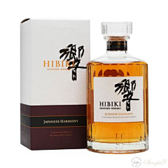 无敌辣采集到酒素材