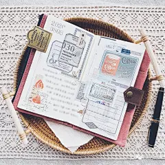 超级漂亮优雅的复古手帐，各种素材、便签、印章的堆叠艺术~ : 欢迎大家微博找我玩鸭~