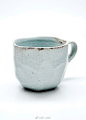 #艺术第二自然##陶瓷艺术##陶瓷杯# 
温暖简单的杯子。 ​​​​