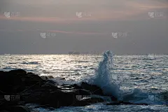 黄昏的大海