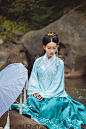 泱汉【落花溪】明制袄裙 交领短袄 马面裙 传统汉服 绣花 YH166-淘宝网