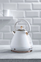 Next Pyramid Kettle - White