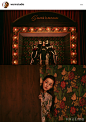 WARMSTUDIO超话迪丽热巴超话 华灯绮丽，色彩斑斓，迷人梦幻的场景中，@Dear-迪丽热巴 伫立在橱窗，化身婀娜“模特”，演绎一场璀璨的逐梦之旅。距离@VogueMe #VogueFilm#与热巴携手创作的《Model | 模特》首映还有两天啦，一起期待模特迪的惊艳出演吧～#VogueMe Flashing Night#

摄影： ​​​​...展开全文c