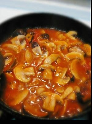 茄汁蘑菇

　　原料：蘑菇、番茄酱、白醋...