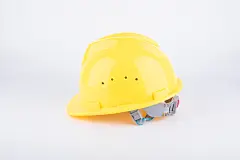 工地安全帽文明施工安全生产工具摄影图