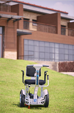 爱尔威智能科技采集到Airwheel爱尔威A6智能平衡代步车