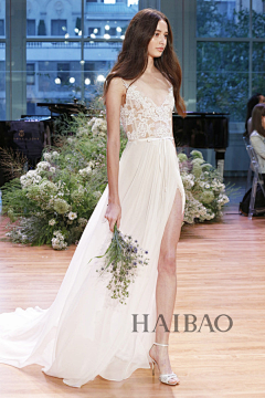 sh斯微采集到Wedding Dress
