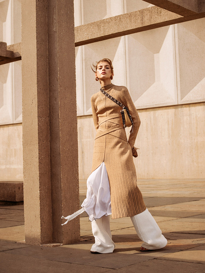 vogueclassicstyleneutralandbeautifuljuly132016zsazsabellagiolike