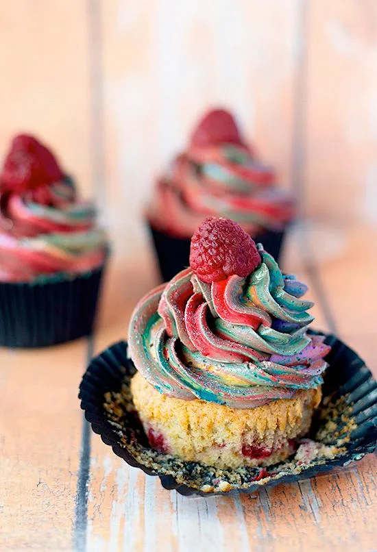  Indulge in the Ultimate Cupcake Birthday Cake Recipe for a Sweet Celebration