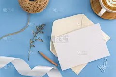 贺卡,结婚请柬,信封,概念,婚礼,蓝色背景,轻蔑的,在上面,平铺,装饰