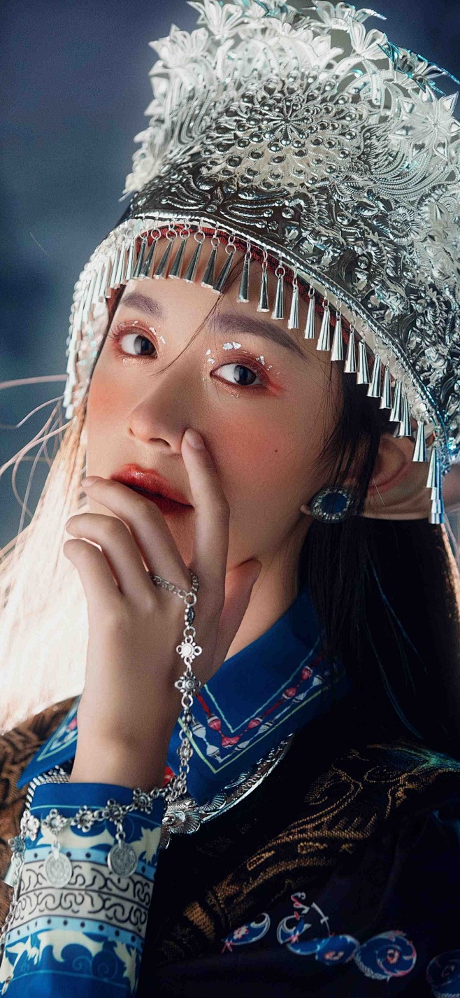 苗疆少女
采集@别致的七
phx：张小刚...