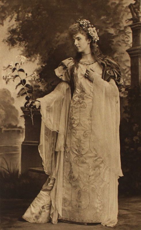 1897theduchessofdevonshiresdiamondjubileeball19世纪欧洲贵族们的